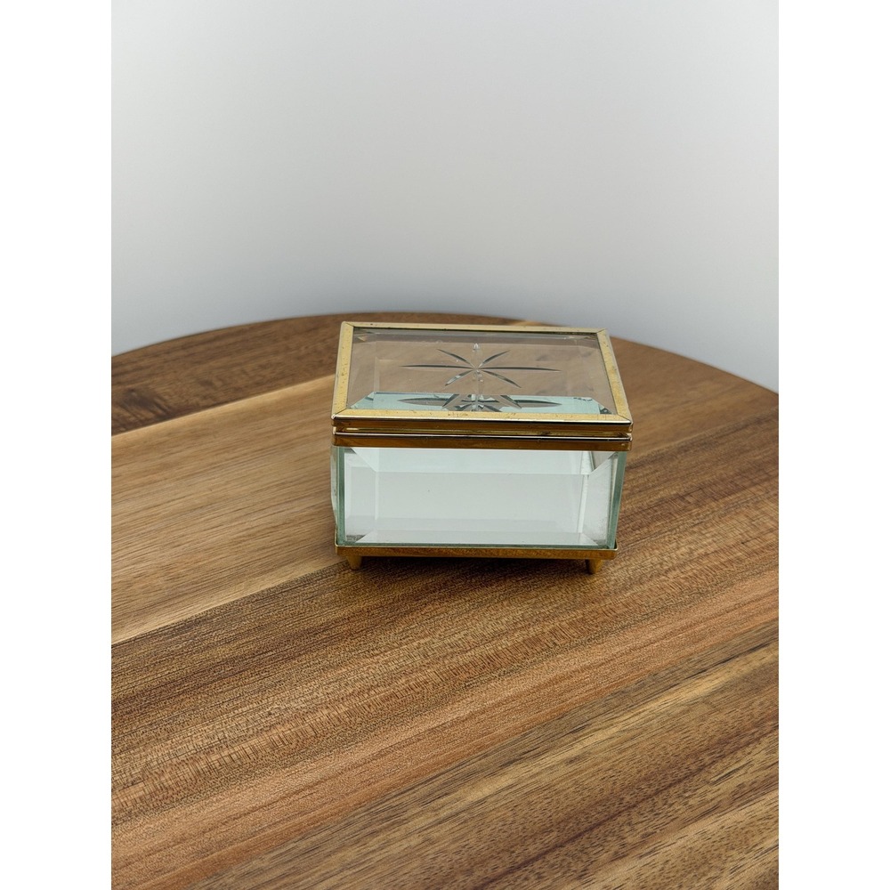 Vintage Beveled Glass Trinket Box Starburst Jewelry Box Brass Trim Pointed Feet - Picture 16 of 17